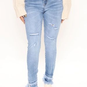 NWT! FASHION NOVA Sydney Sunshine Fray Hem Skinny Jeans